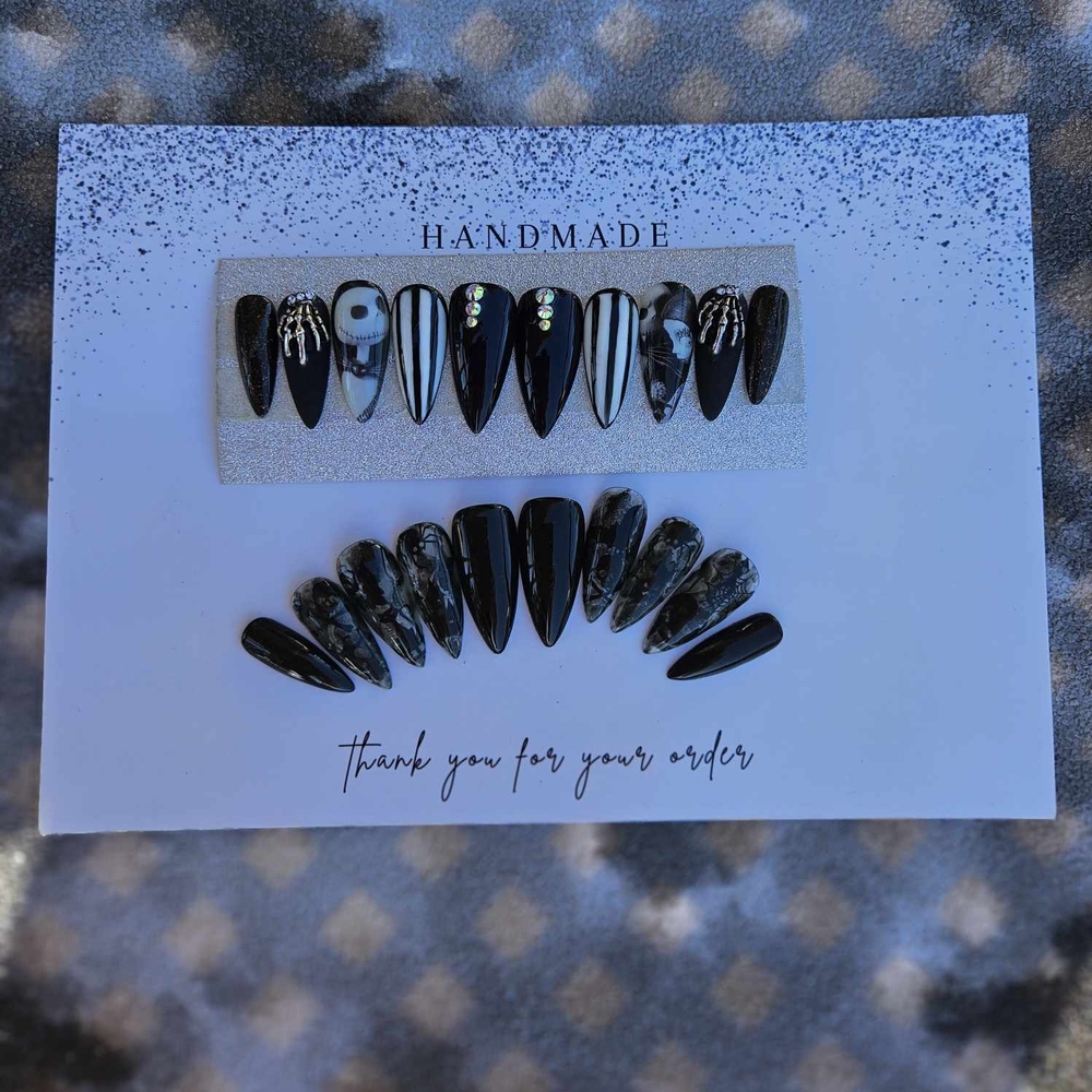 Handmade Black and White Press-On Nails